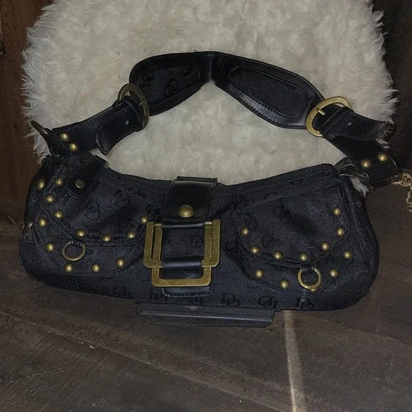 Elegant Black Bag - Picture 3 of 8